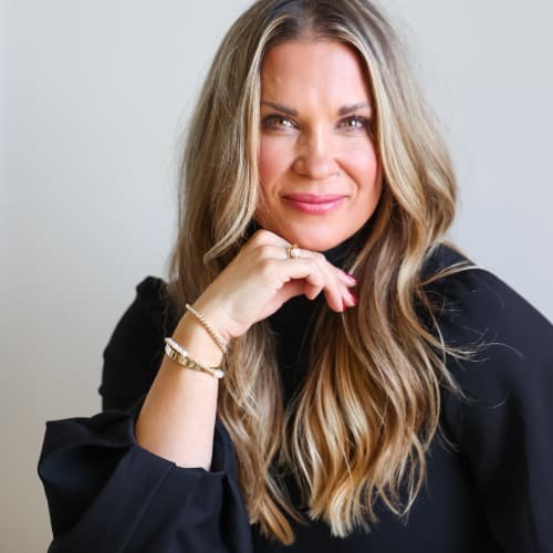 Tara Renze Profile Picture