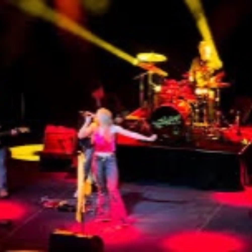Lindsey Kate Band Image #10