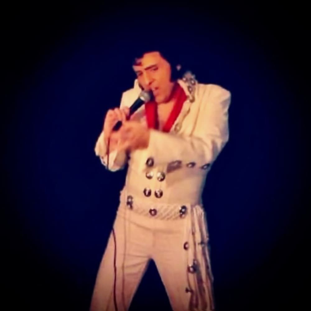 Elvis Tribute Chicago Image #7