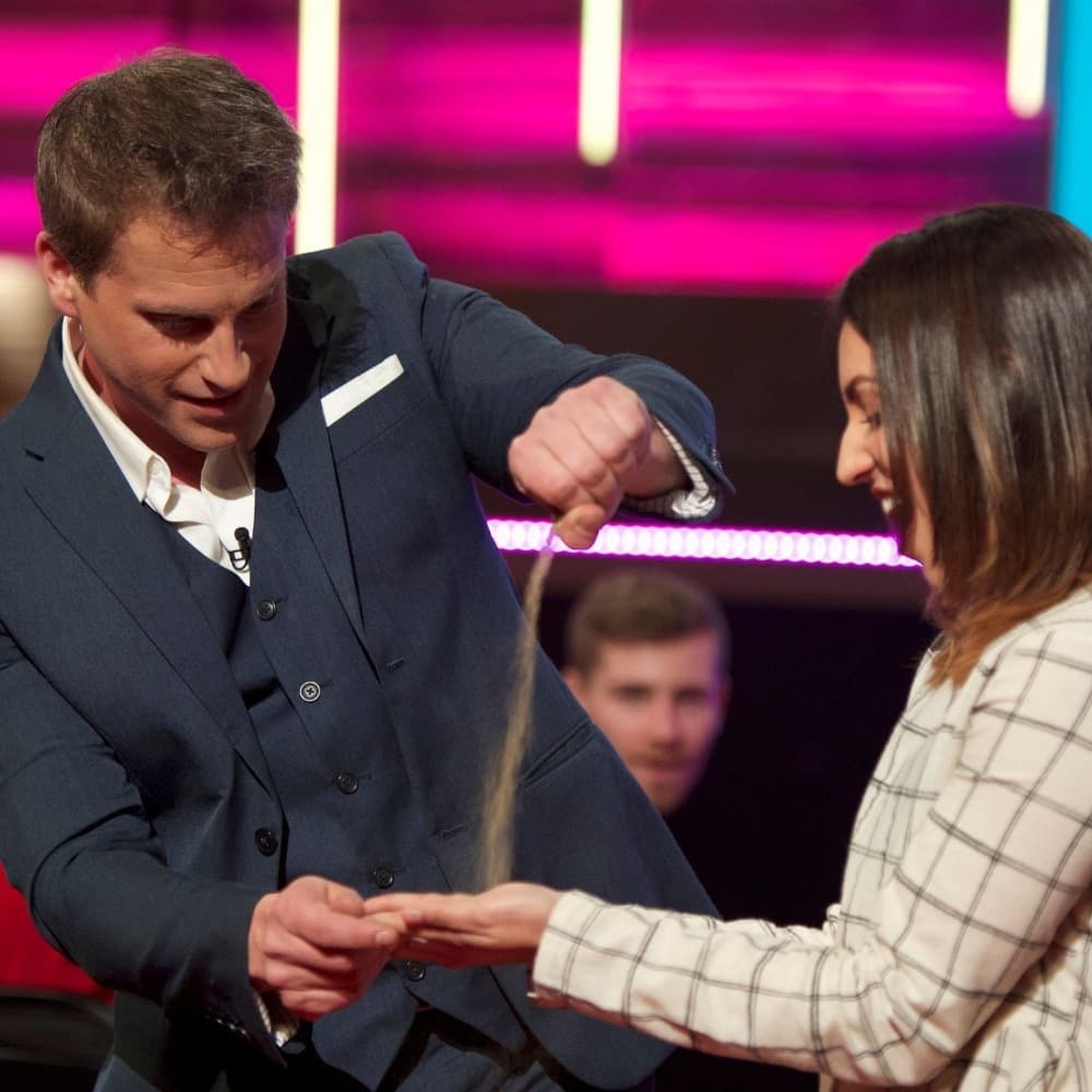 JASON BIRD | Magic, Mentalism & Illusions Image #0
