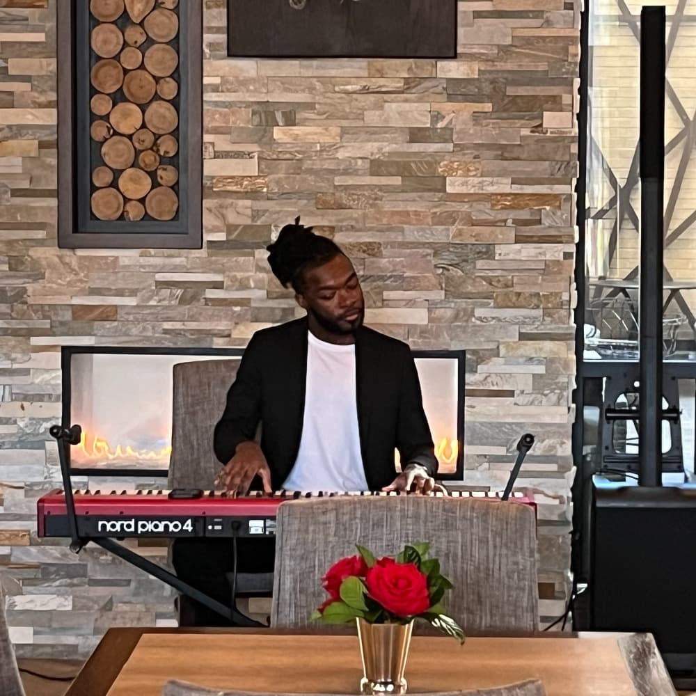 Reggie Watkins Piano Image #1