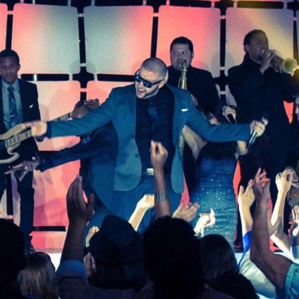 The HeartBreaks Party Band Image #0