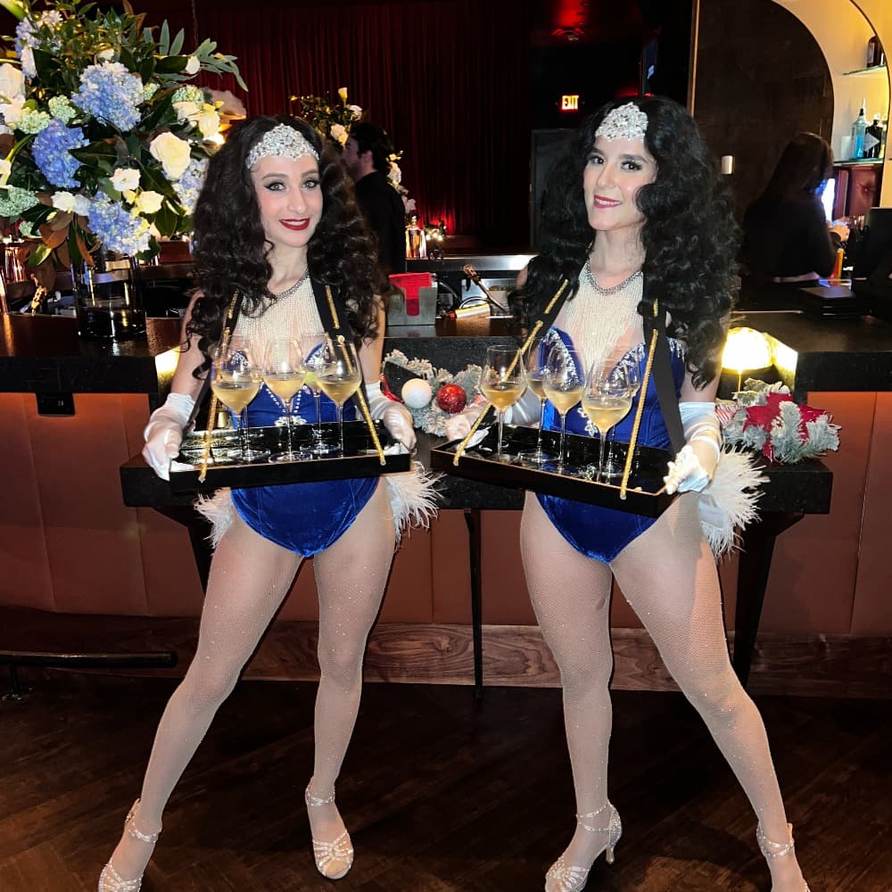 Vegas Showgirl Style Image #3
