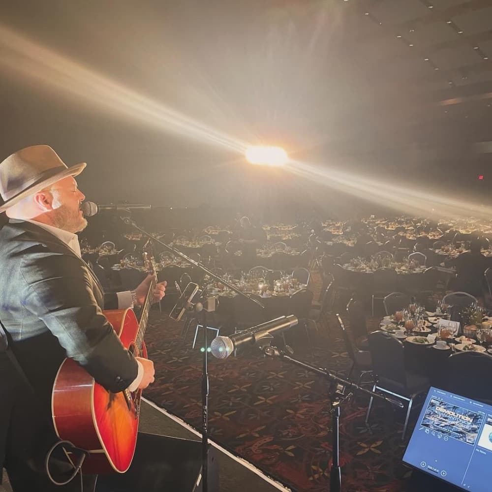 Mark Monaco and the Strayhearts Image #0