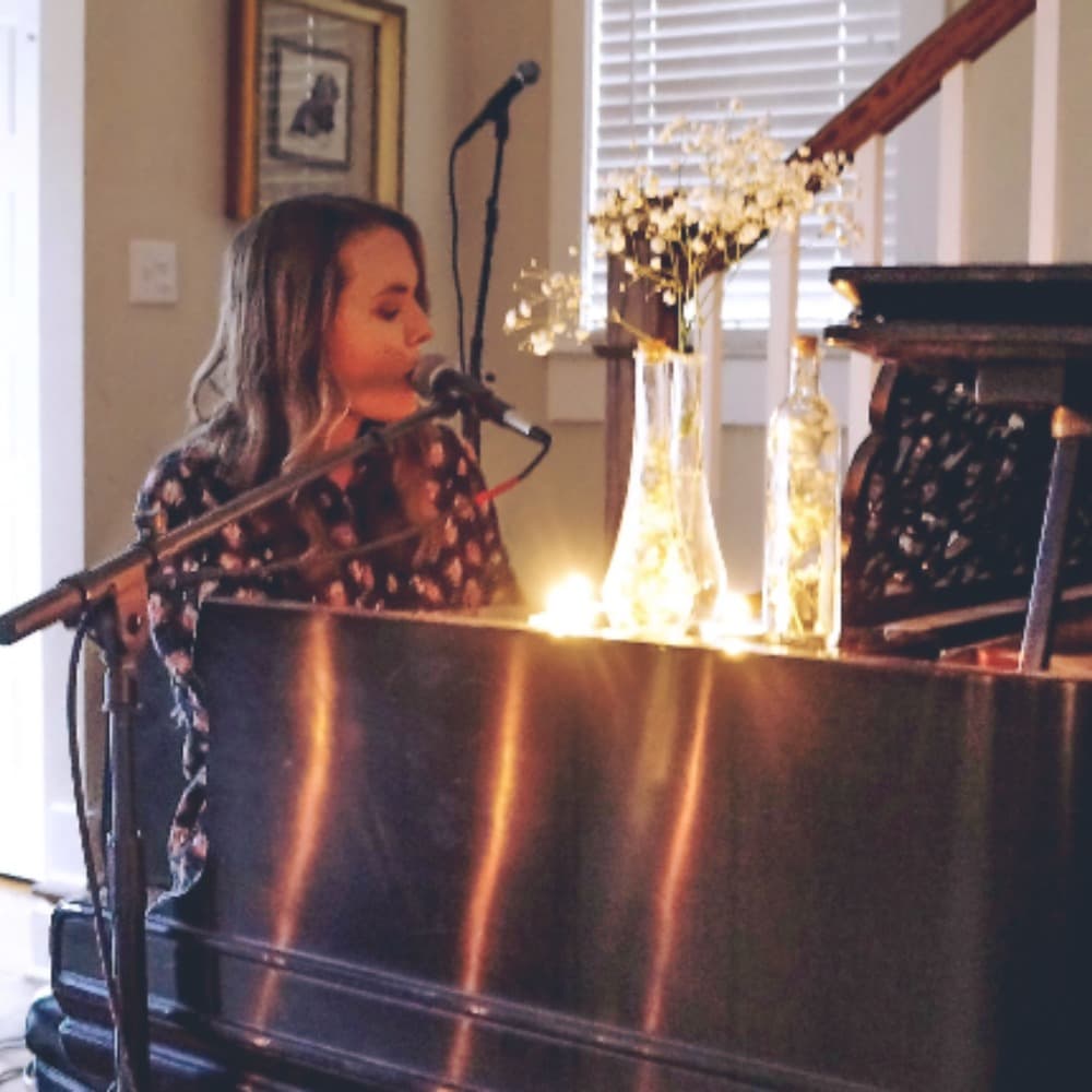Hallie Grace Image #2