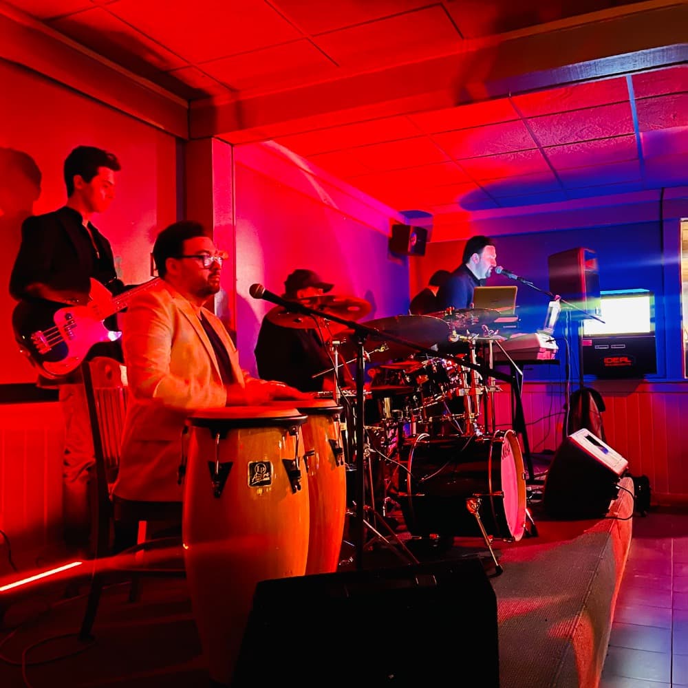 Live Music Chicago Image #2