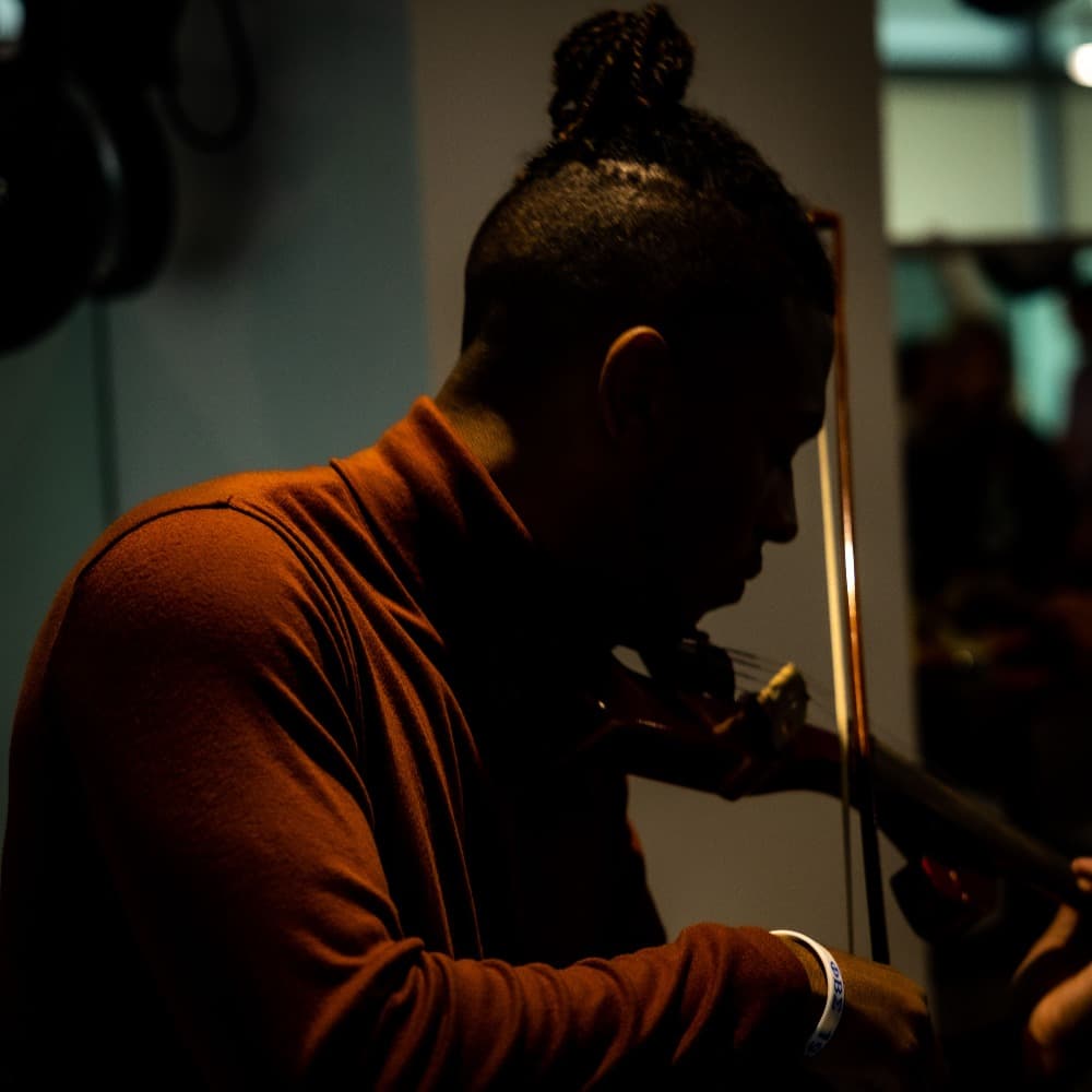 Marion DuBose the Electric Violinist Image #1