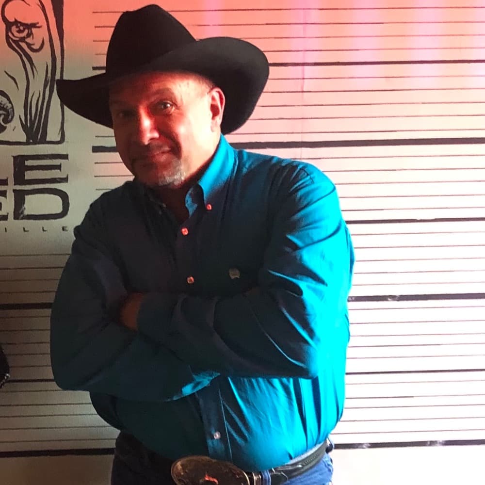 Garth Brooks Impersonator Image #1