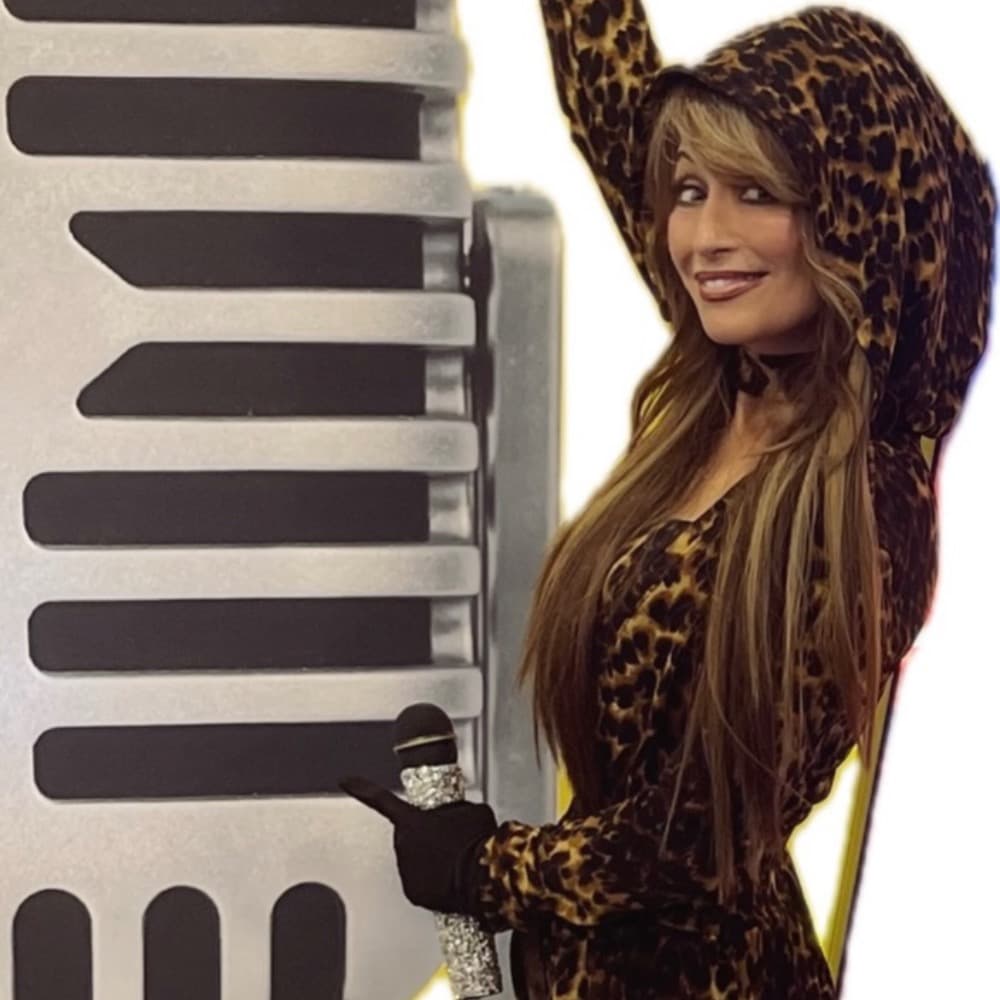 Shania Twain Impersonator Image #0