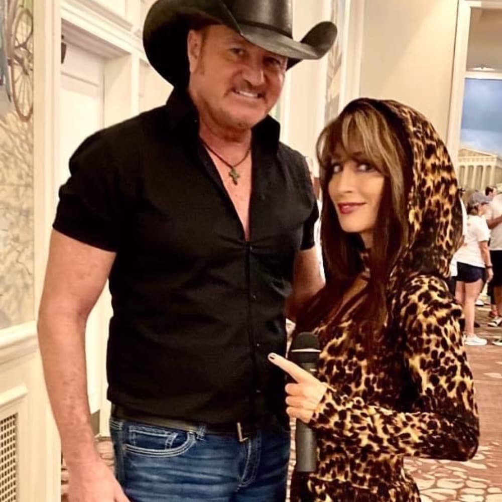 Shania Twain Impersonator Image #1