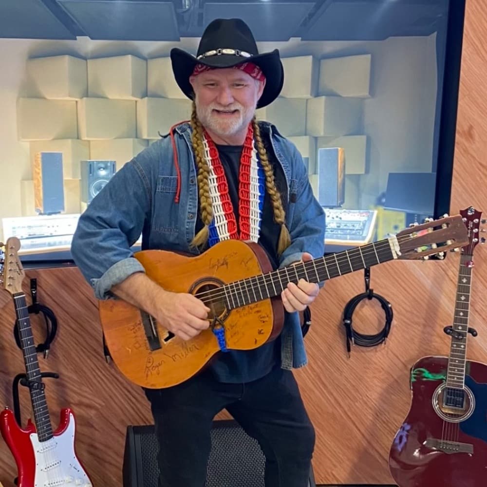 Willie Nelson Impersonator Image #5