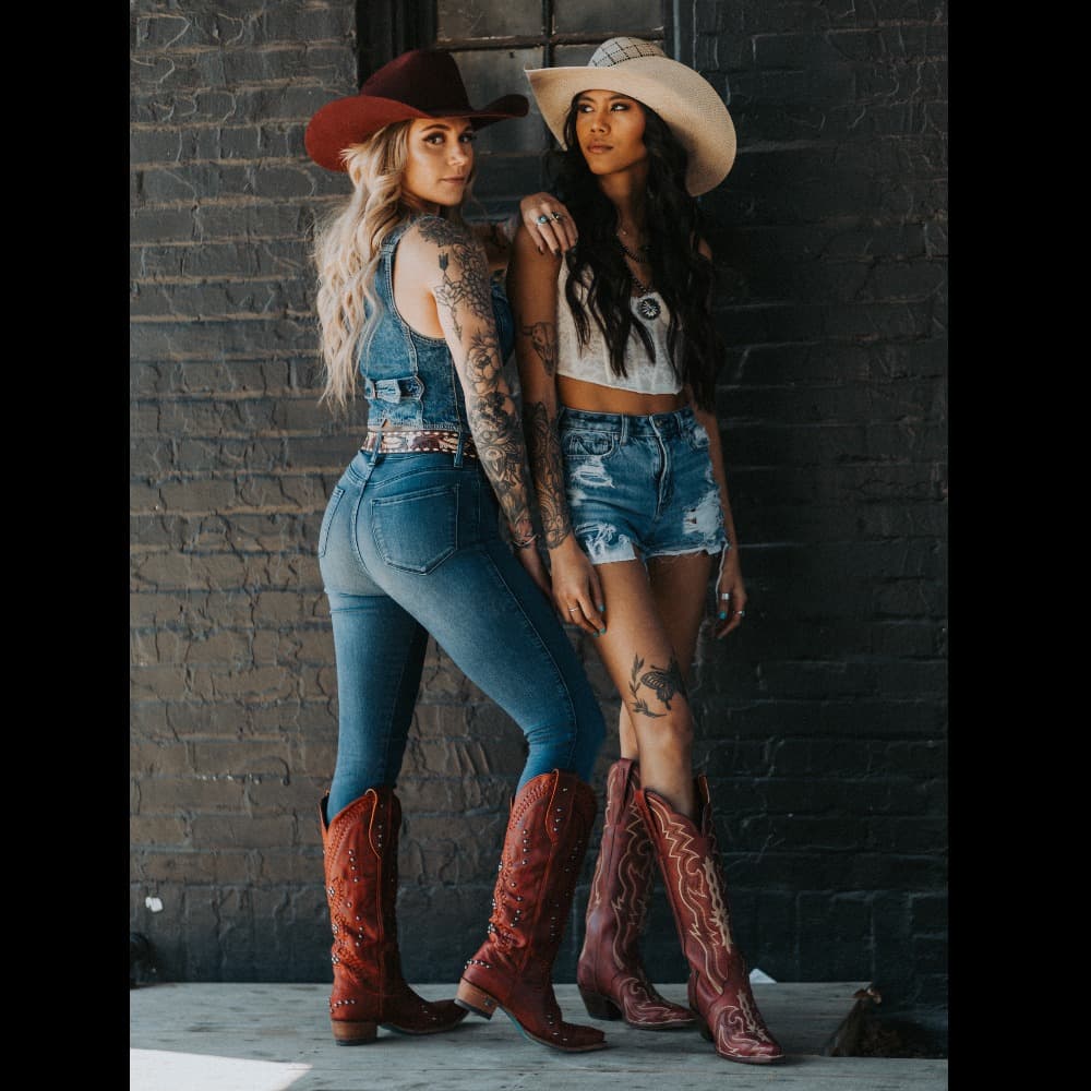 Country Glam - Cowboy and Cowgirl Models Image #4