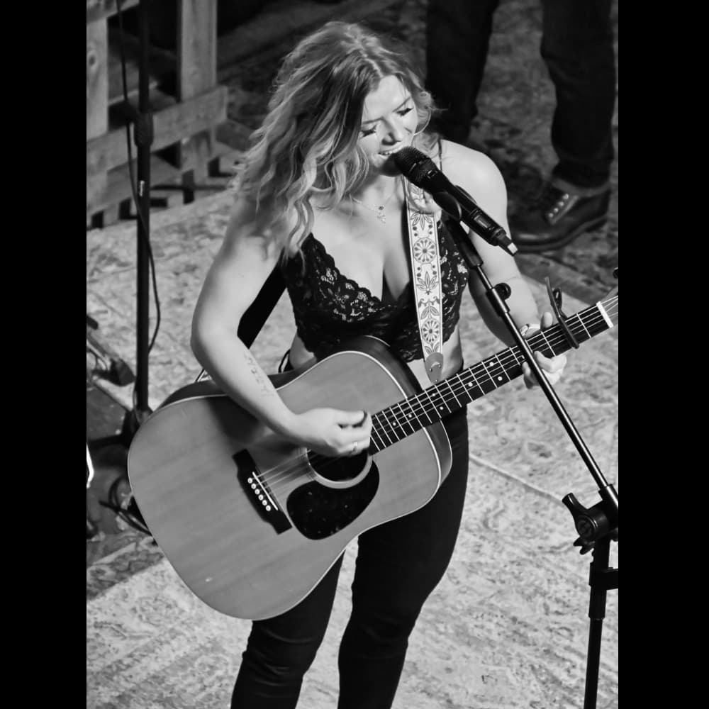 Aly Cutter (Aly Cutter Band) Image #0