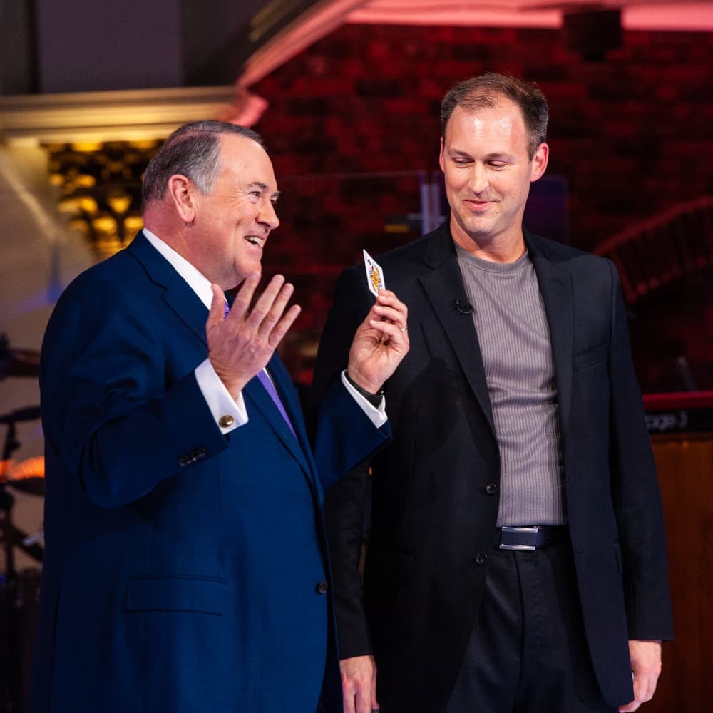 Jason Michaels - Magician & Comedian Image #1