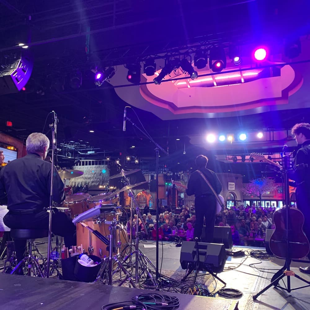 Boomer JukeBox Live Image #3
