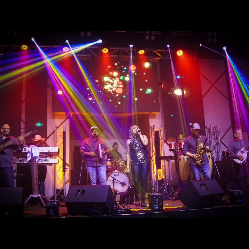 Monica Saldivar & The Band Profile Picture