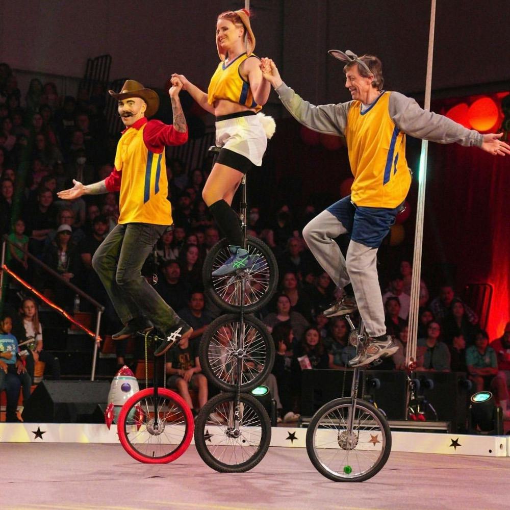 Kimberly Circus - Unicyclist, Juggler, Stilts