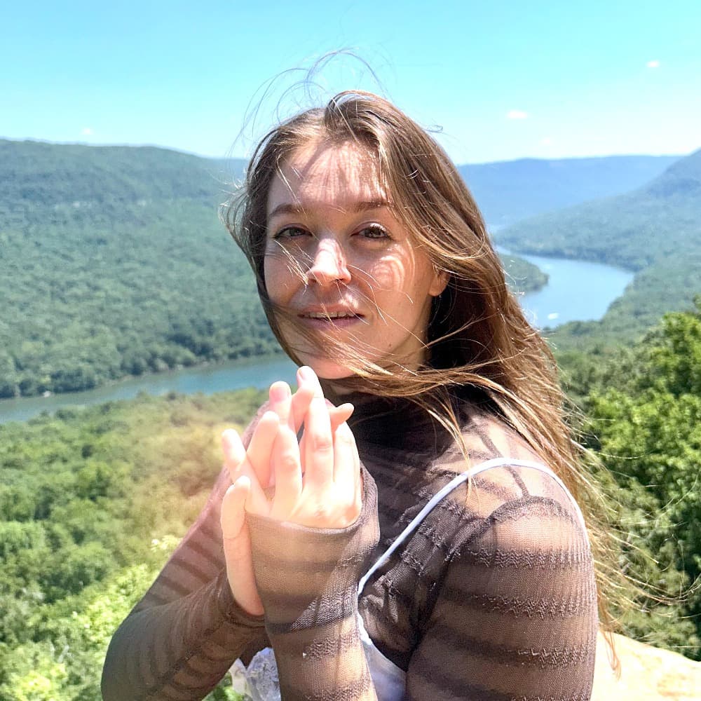 Mary Moore Profile Picture