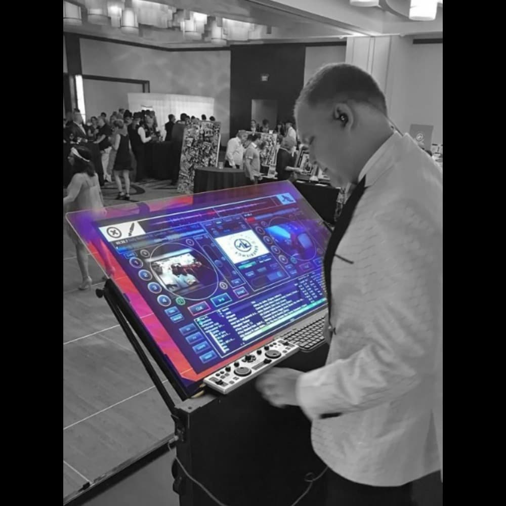 Touchscreen DJ Image #2
