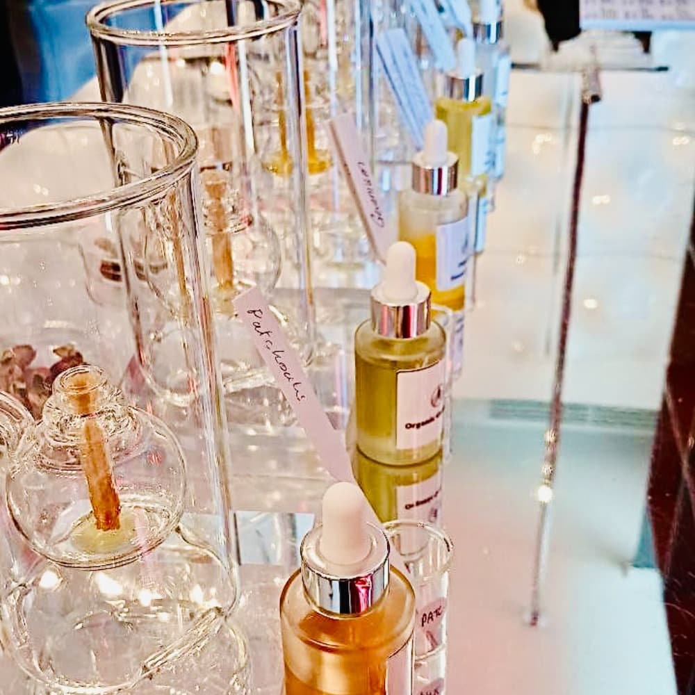 Bespoke Aromatherapy Blending Bar CHI Image #1
