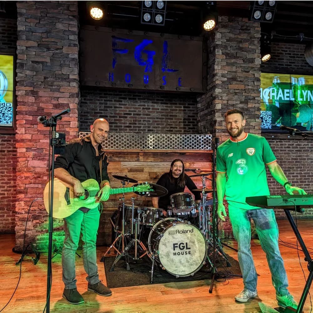 Michael Lynch Band Image #1
