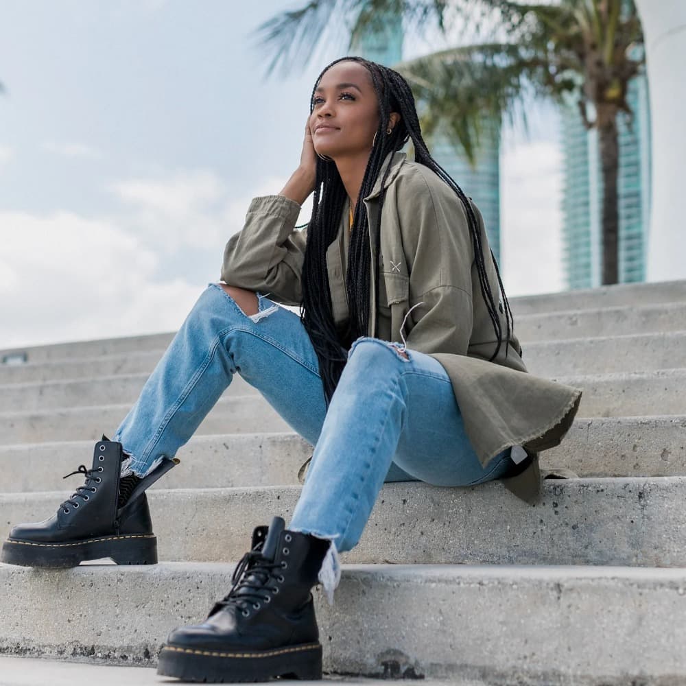 Rachel Lindsay Image #1