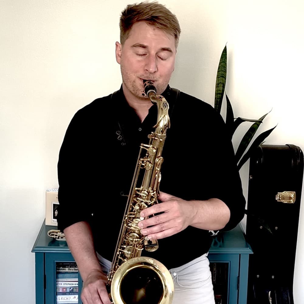 Taylor Field - Sax and Singer Image #0