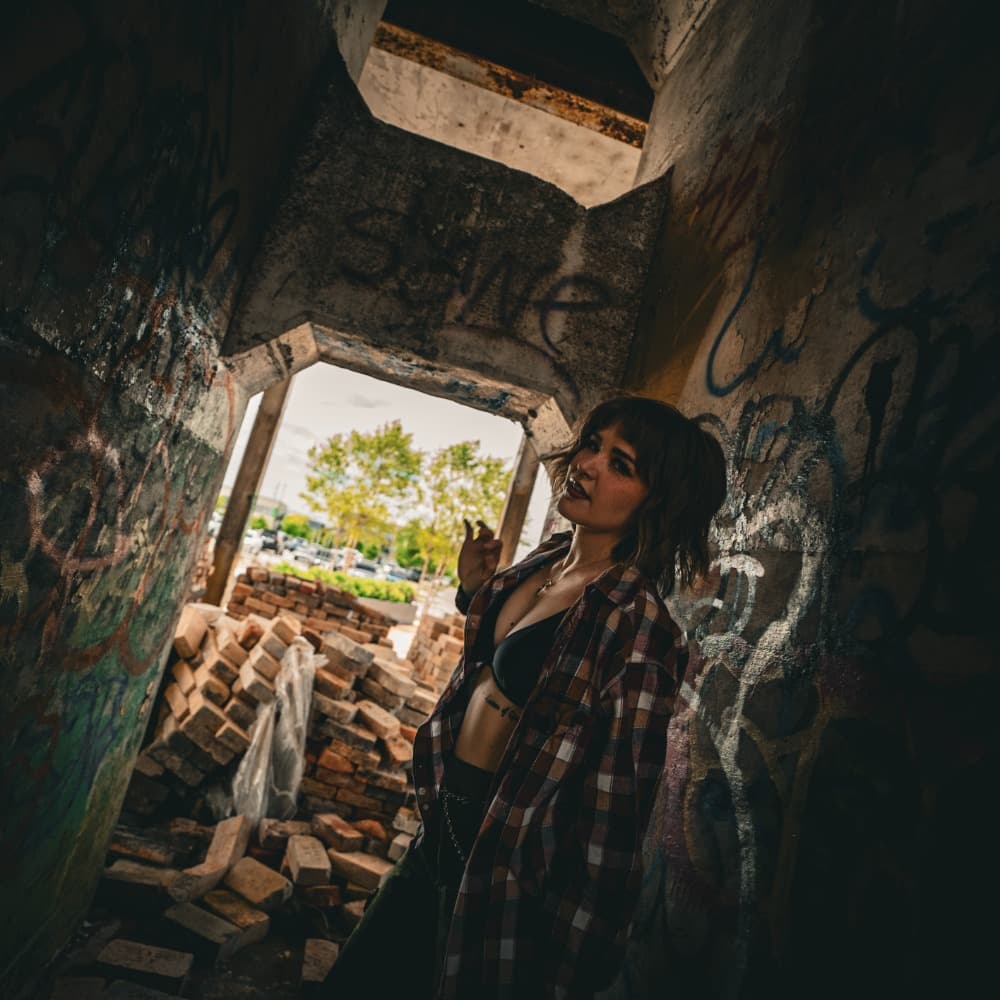 Ariel Petrie Image #0
