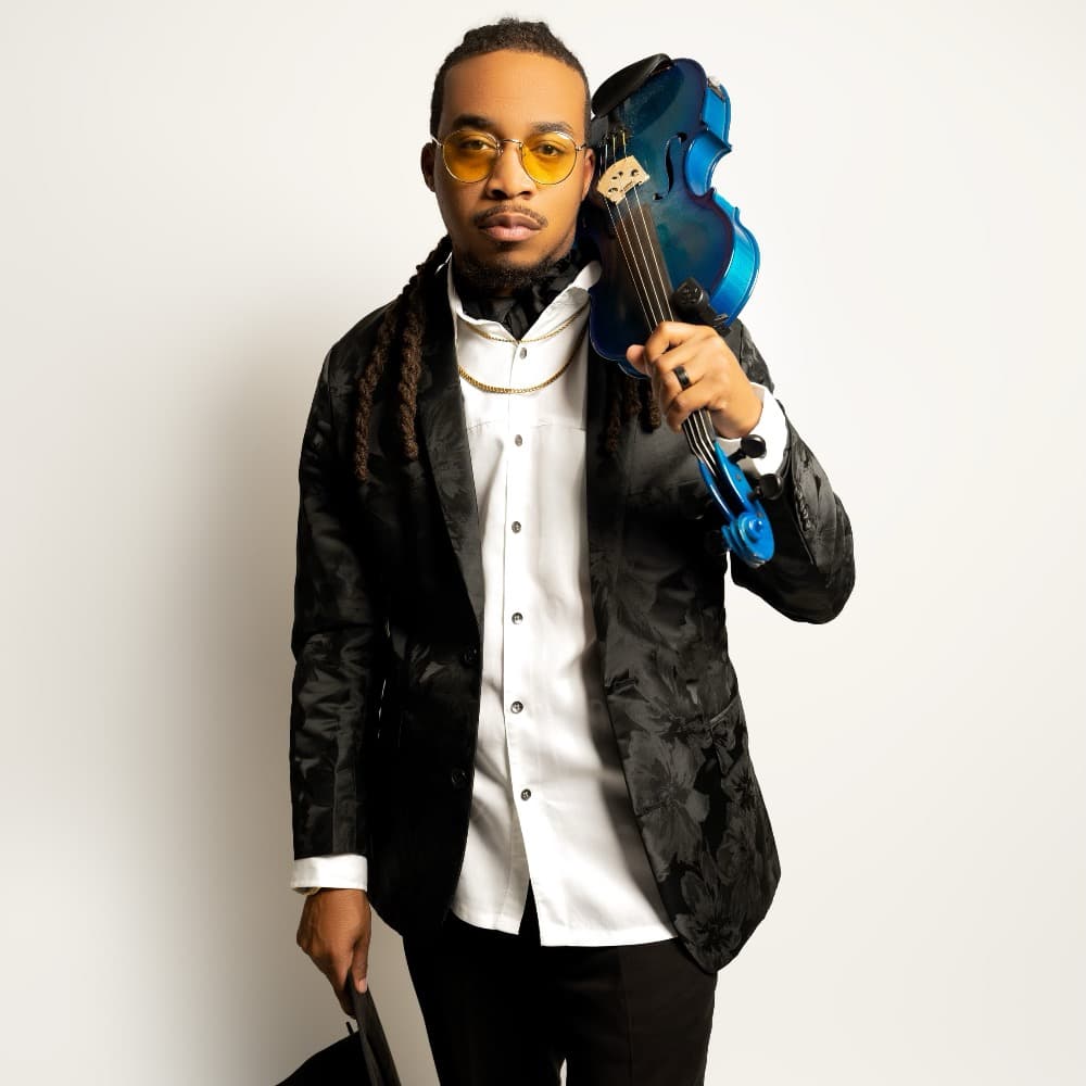 The DJ vs The Violinist Image #1