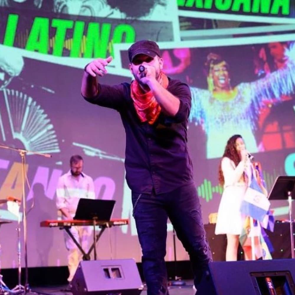 Mi Gente Live Image #2
