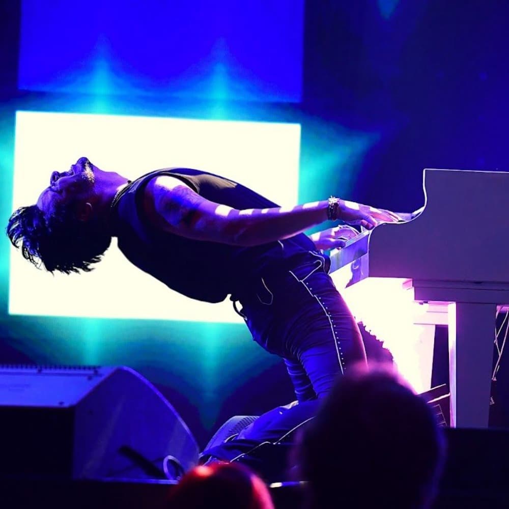 Frankie Moreno Image #2