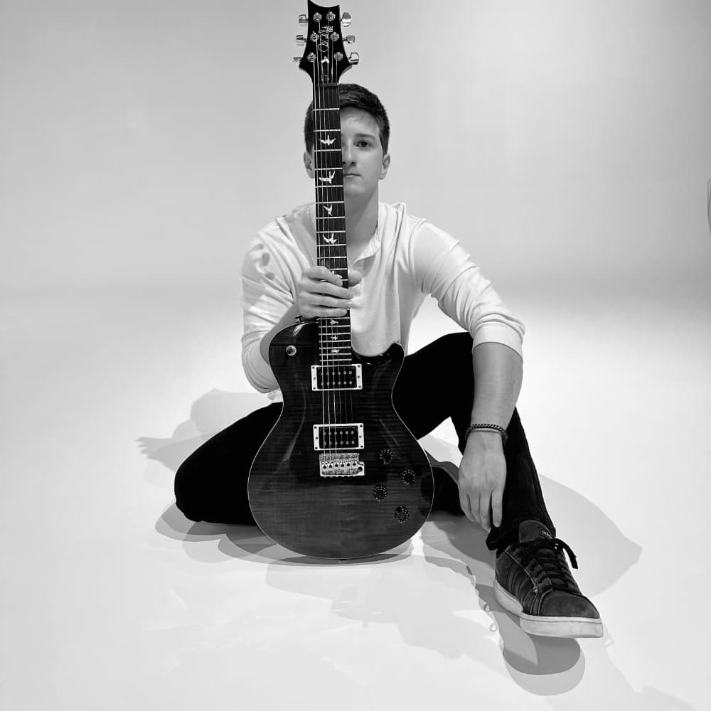 Carter Nelson Image #0