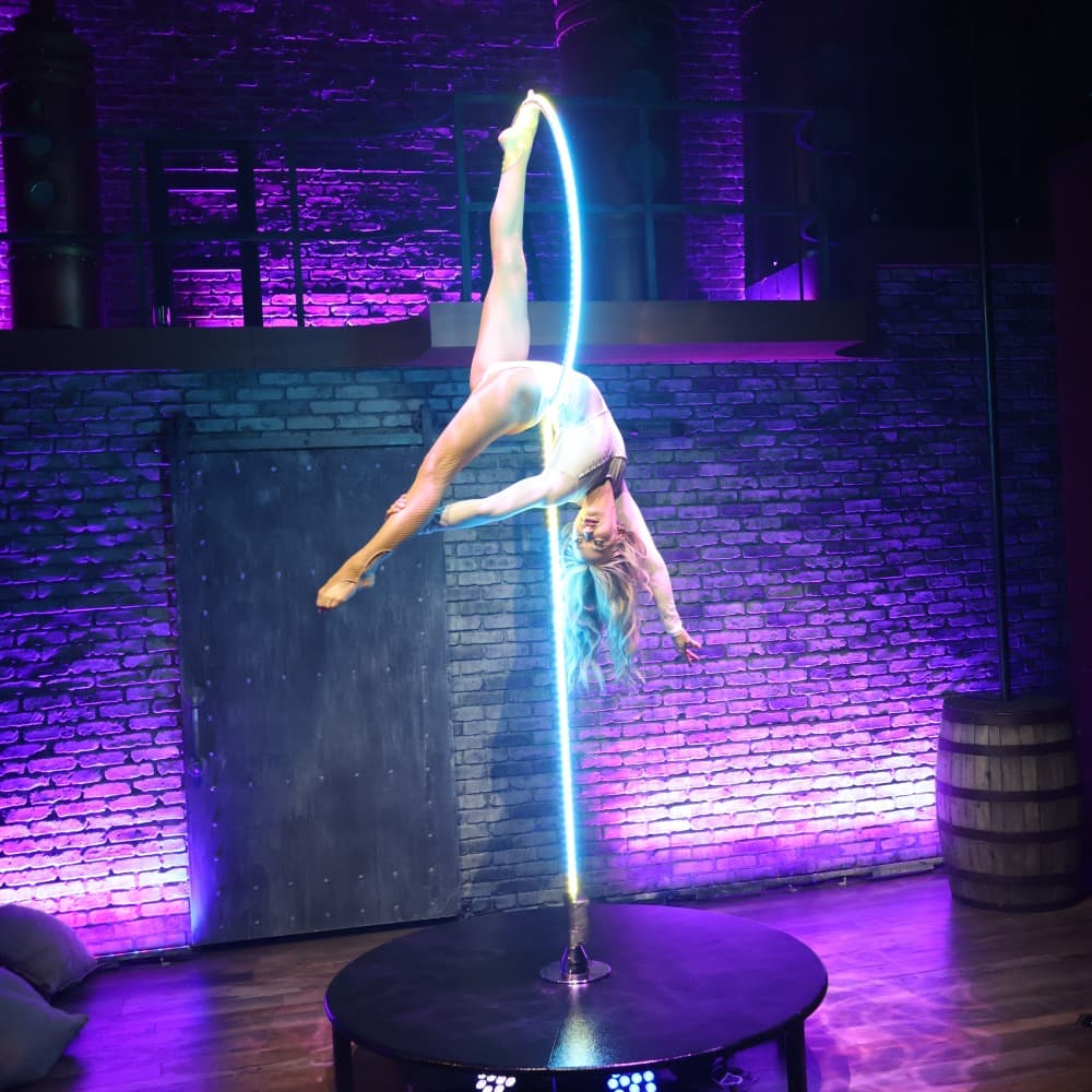 LED Lollipop Aerialist
