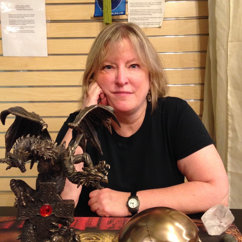 Tarot Card Reader Angela Lucy Image #1