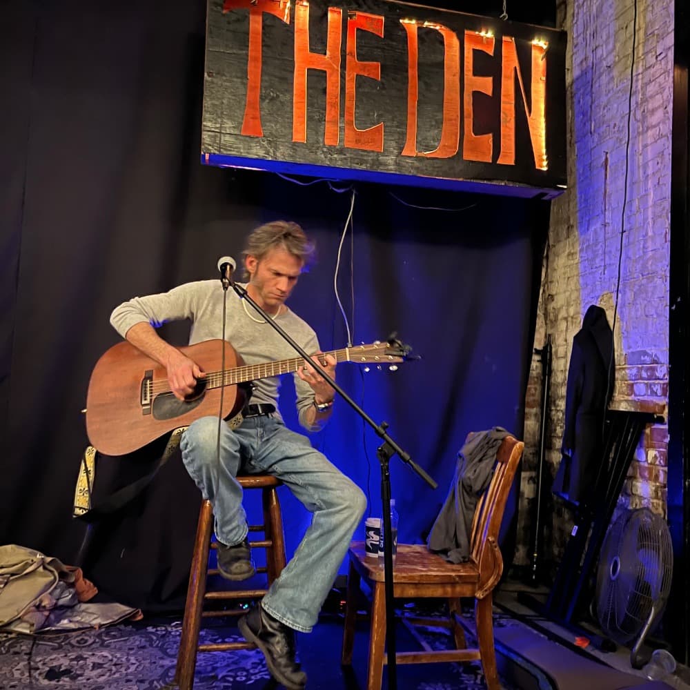 Miles Sullivan and the Shellring String Band Image #0