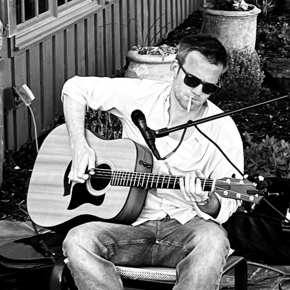 Miles Sullivan and the Shellring String Band Image #1