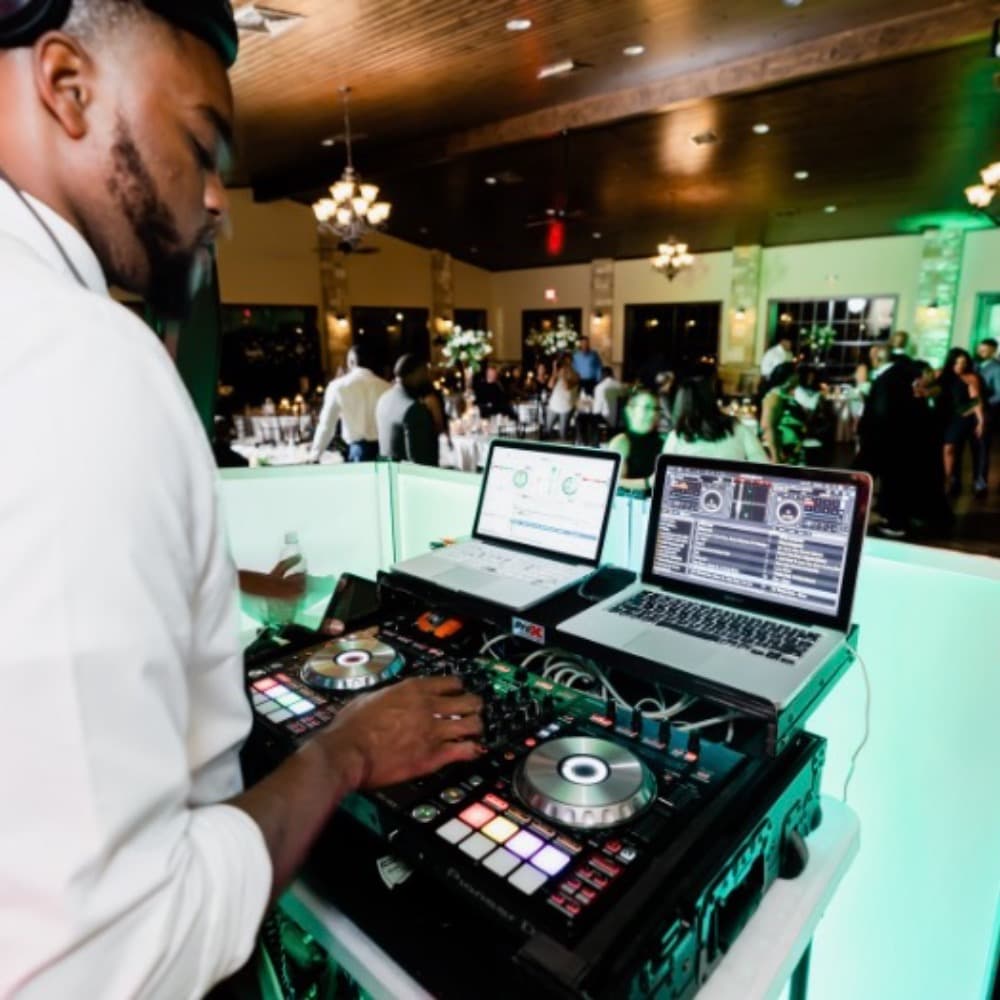 DJ Rizz Image #4