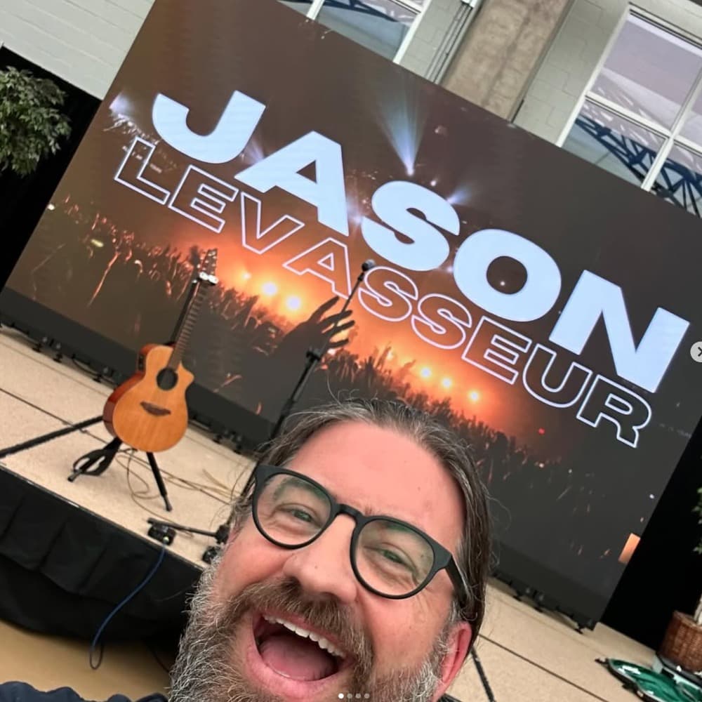 Jason LeVasseur - Performing Songwriter Image #2
