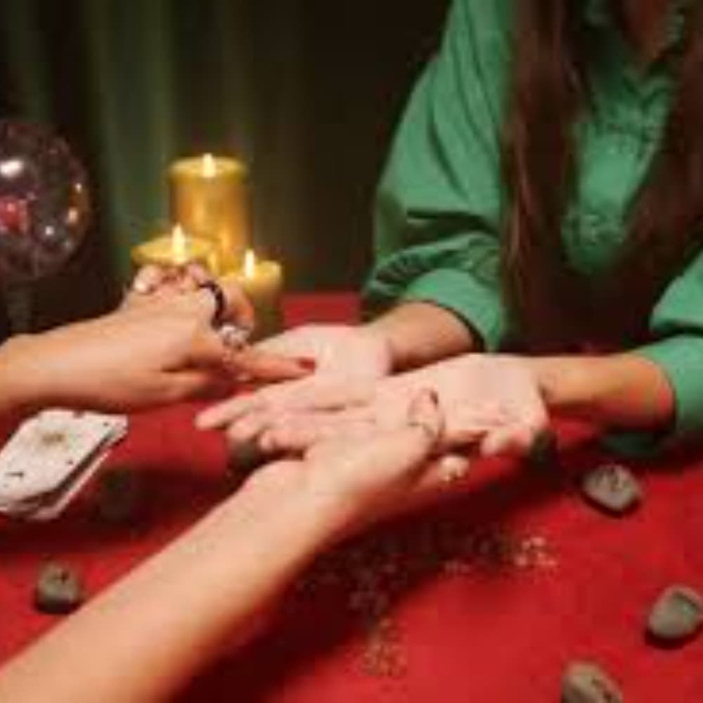 Palm Readers Image #1