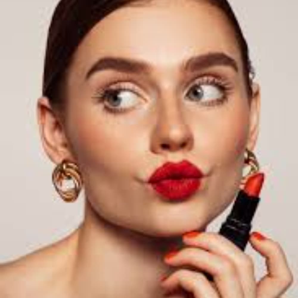 Lipstick Readings Image #3