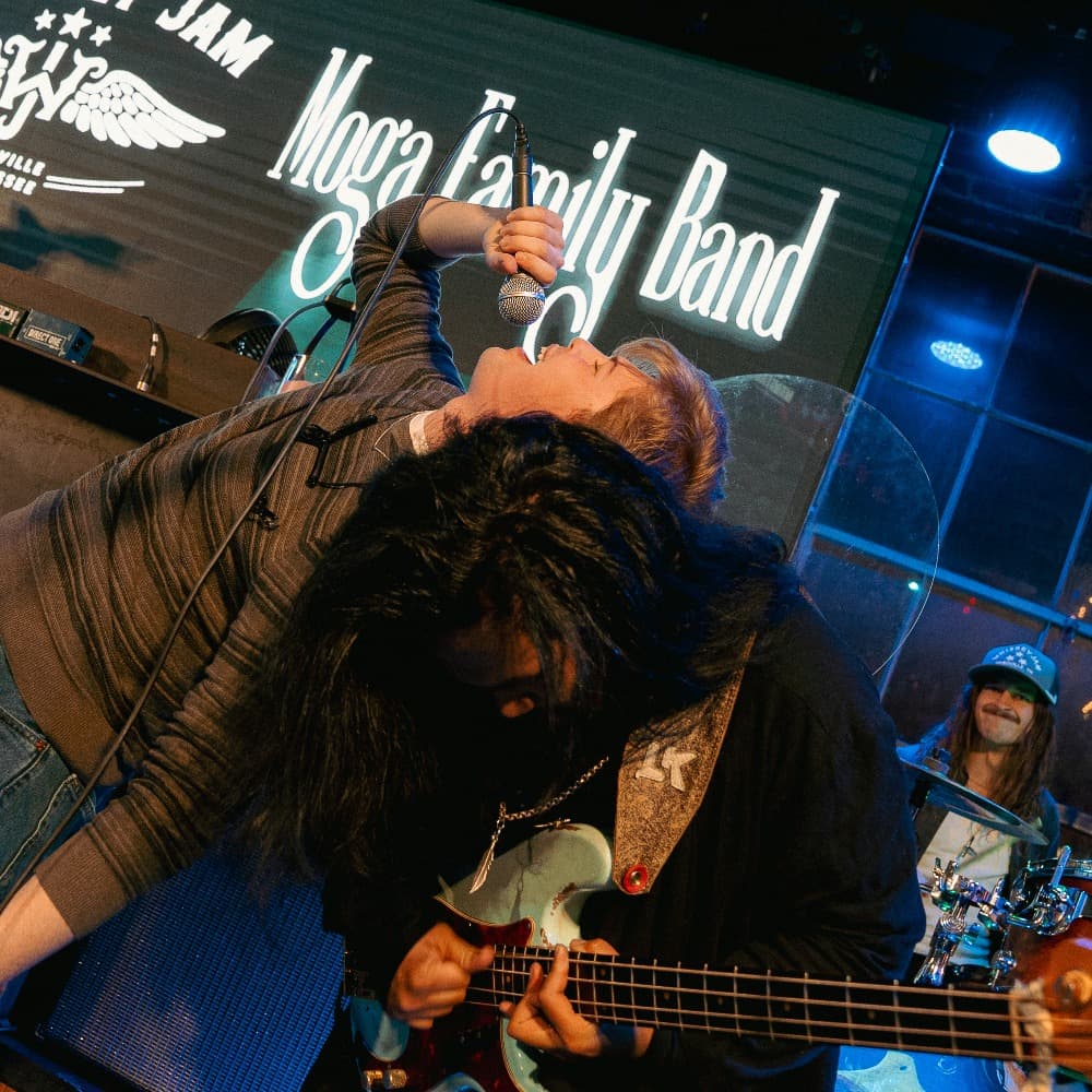 Moga Family Band Image #2