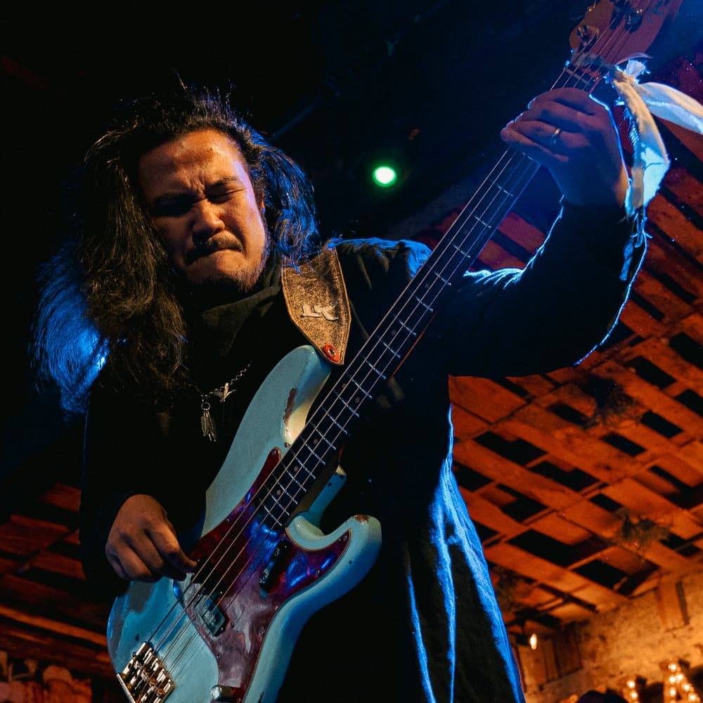 Moga Family Band Image #5