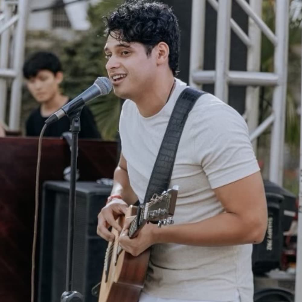 Kevin Tapia Profile Picture