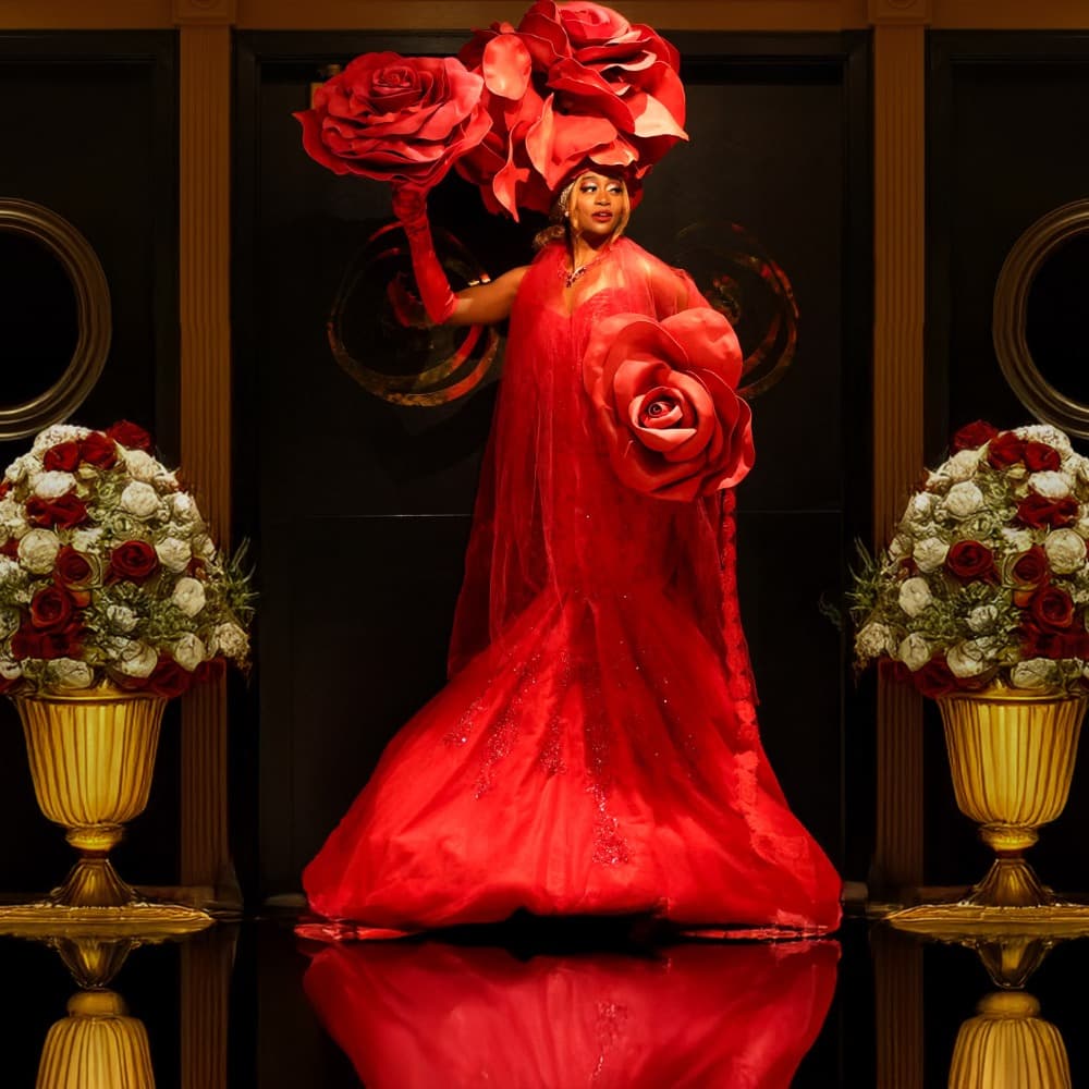Enchanted Rose Greeter Image #1