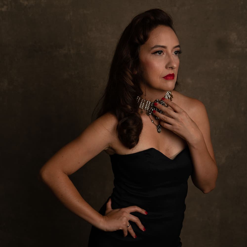 Ana Barajas Image #5
