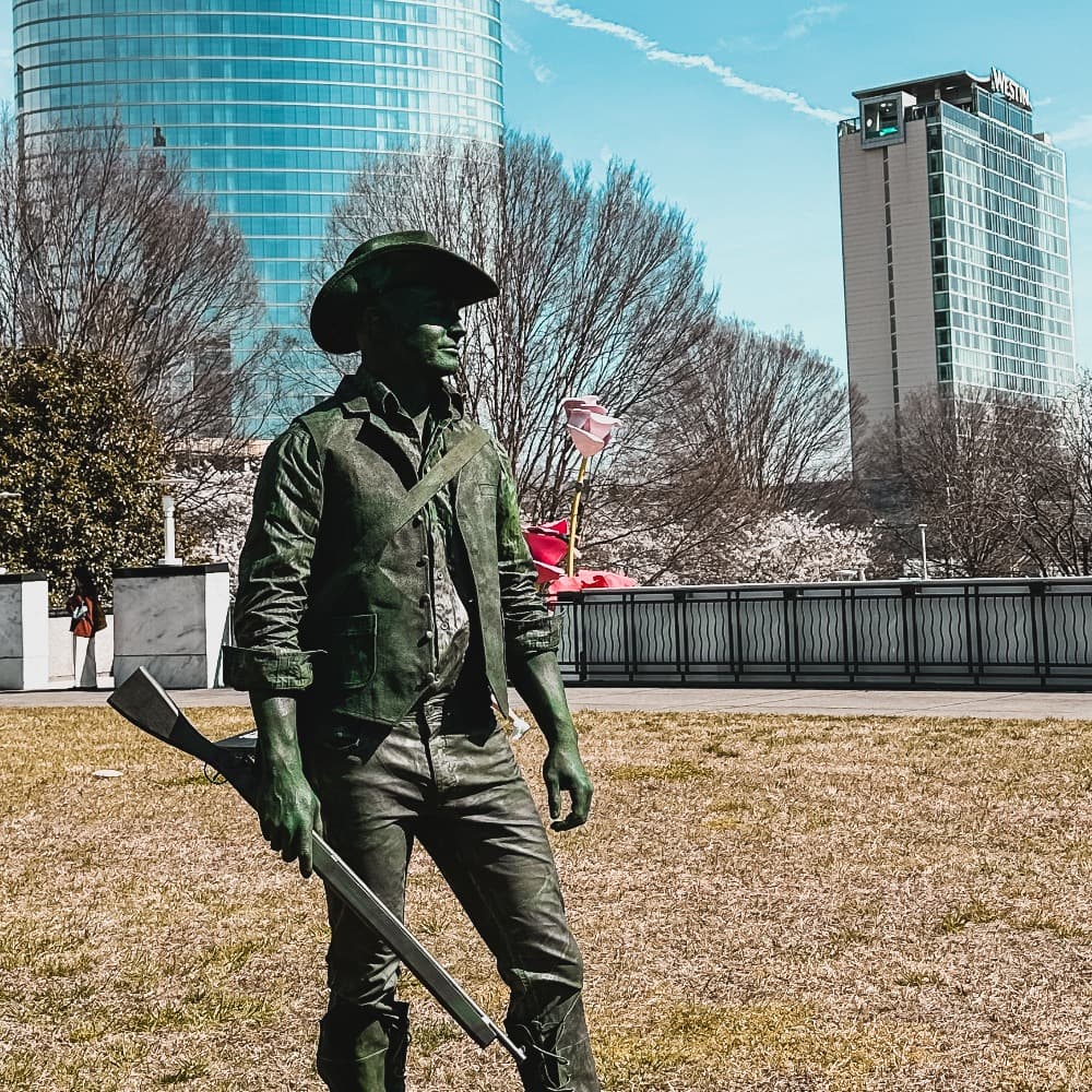 Living Statues Image #2