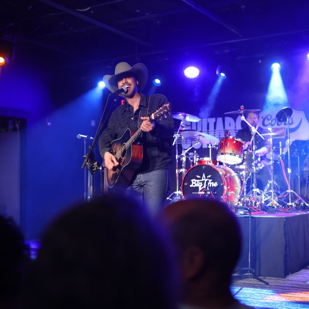 Big Time Grain Company featuring David Williamson and Katie Heizer