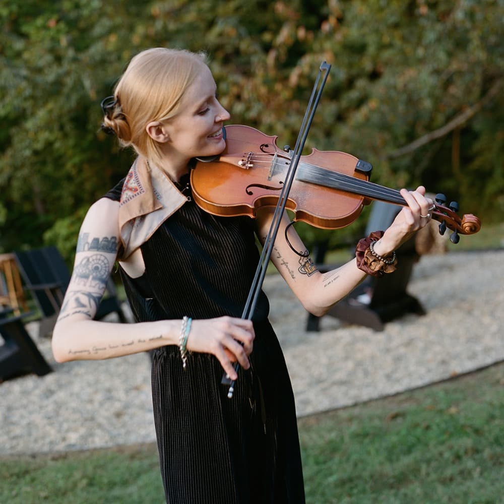 Social Strings Image #0