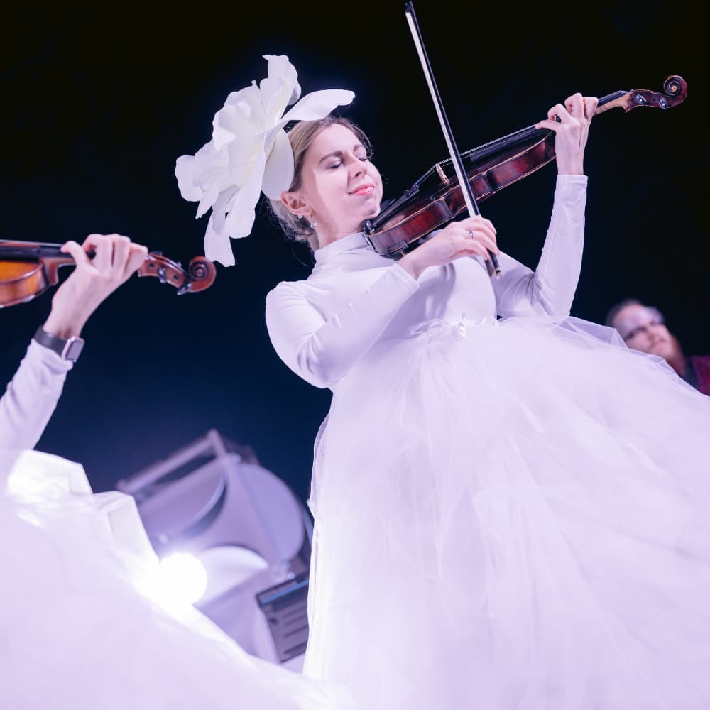 Social Strings Image #2
