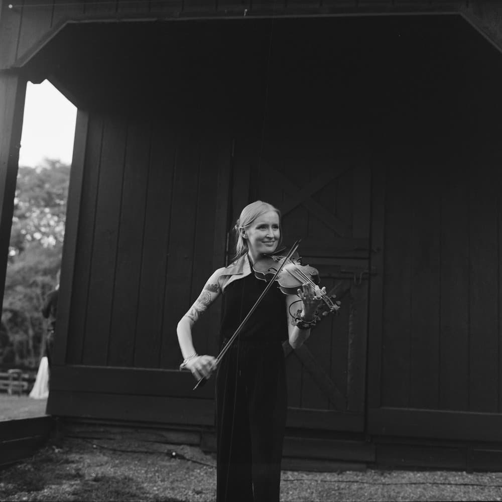 Social Strings Image #3